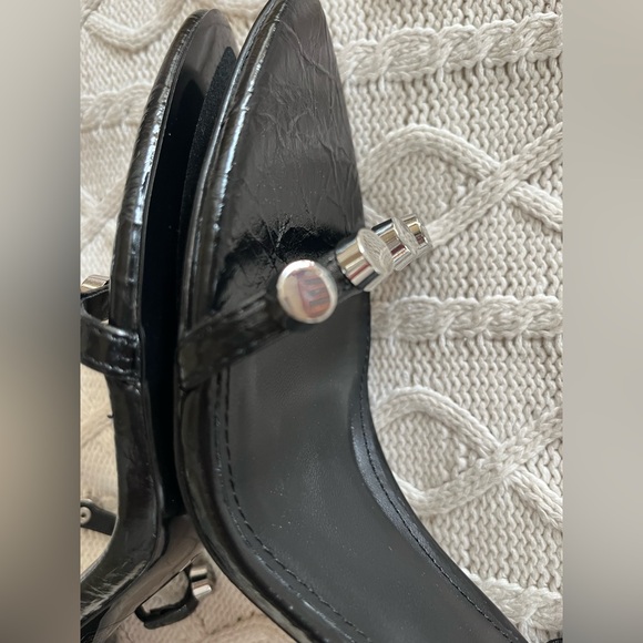 New! Steve Madden Black Heels with Silver Accent Studs Sandals Various Sizes - Picture 15 of 16